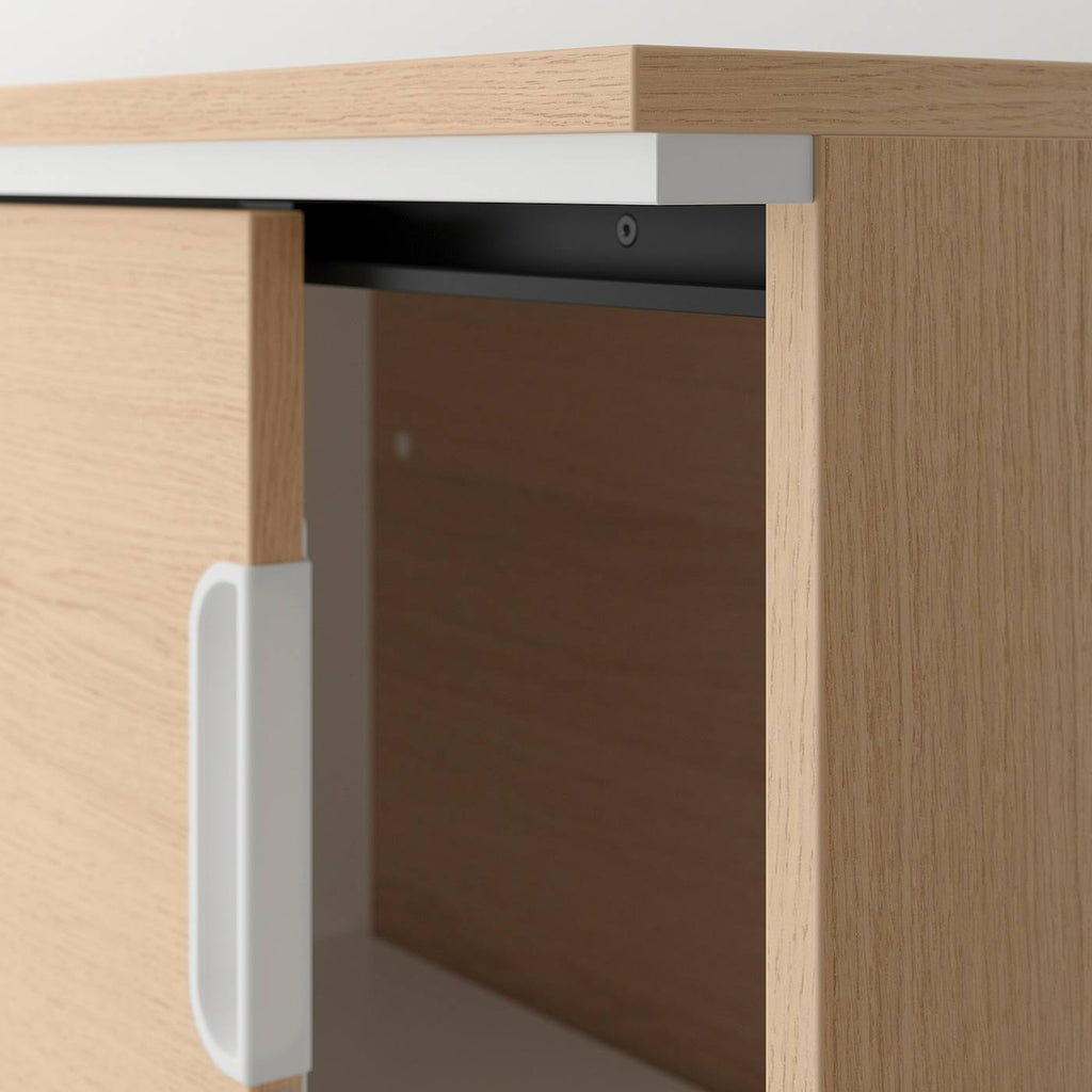 White Stained Oak Veneer Cabinet with Sliding Doors G375401