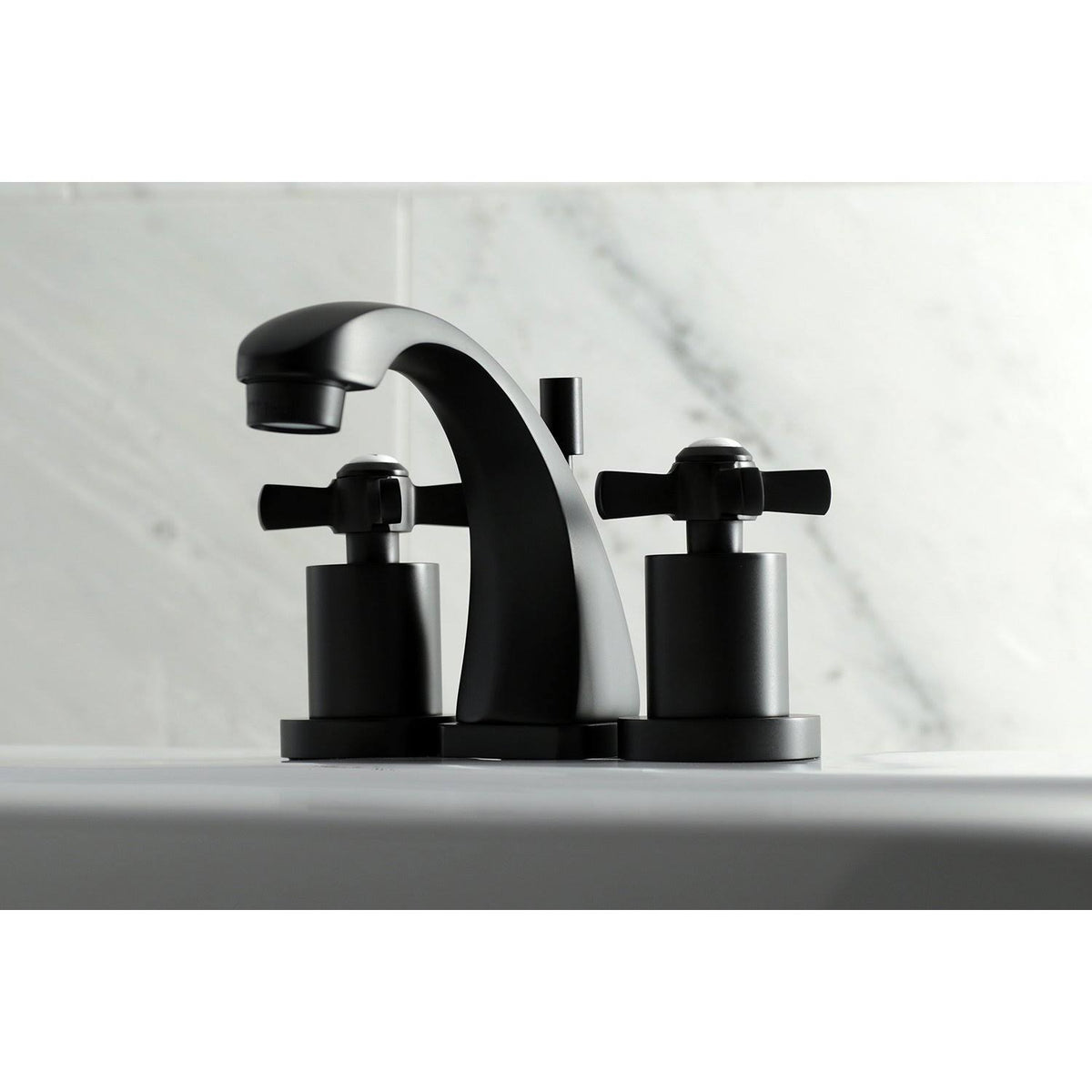 Polished Brass Mini Widespread Lavatory Faucet W57152