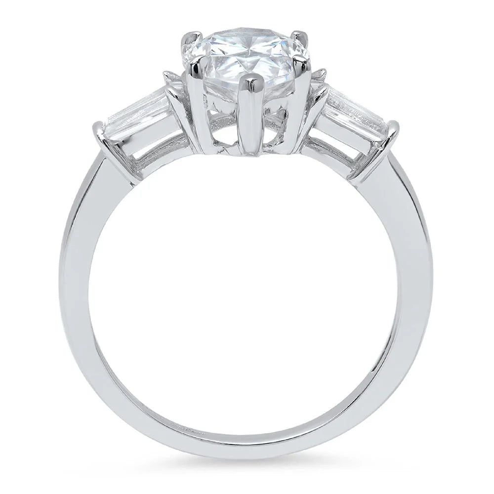18K White Gold Three-Stone Diamond Engagement Ring B162