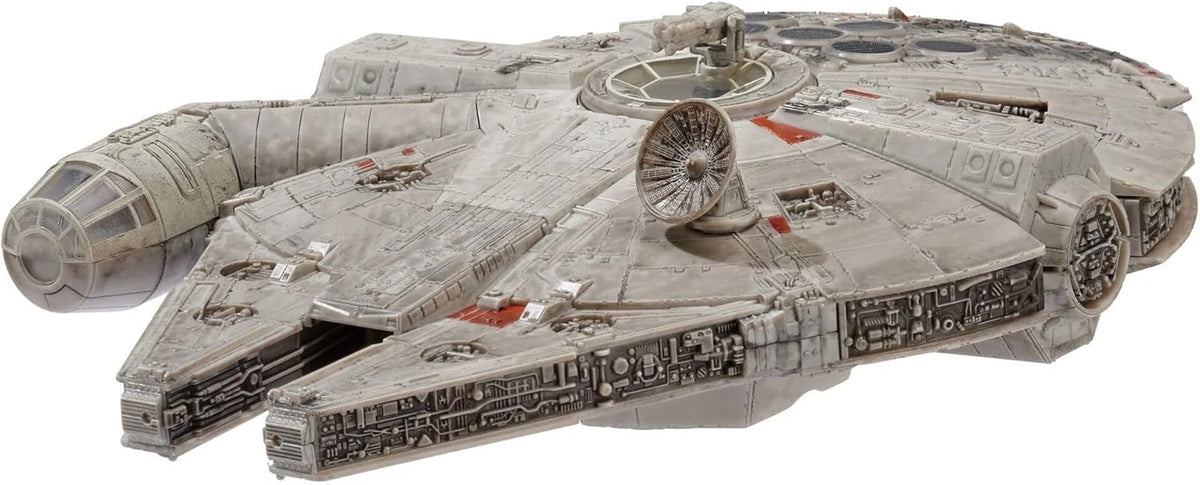 11 Piece Action Figures Playset with Millenium Falcon E332498