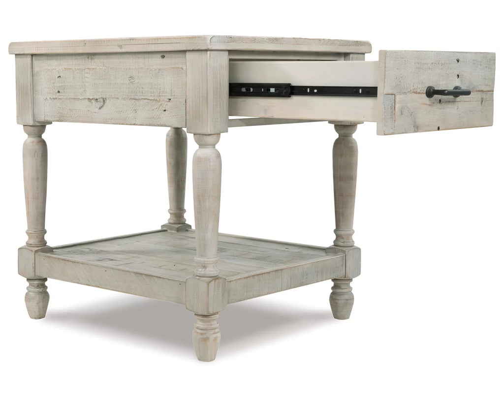 Whitewash End Table Q5189