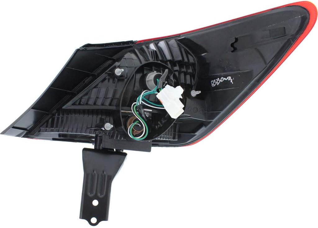 Tail Light Assembly Driver Side with Bulbs F362