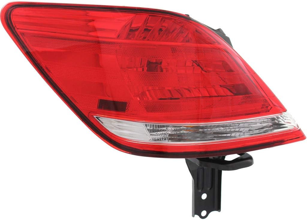Tail Light Assembly Driver Side with Bulbs F362