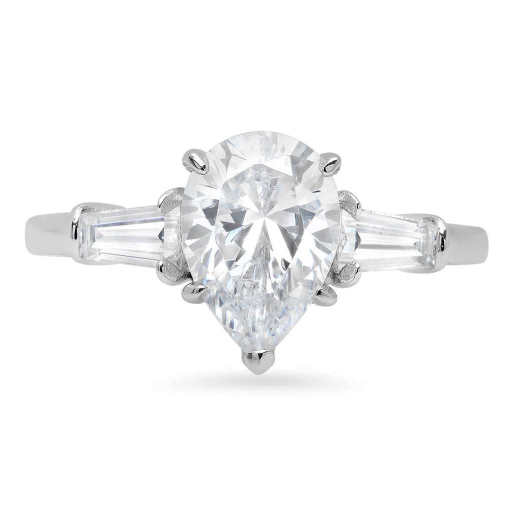18K White Gold Three-Stone Diamond Engagement Ring B162