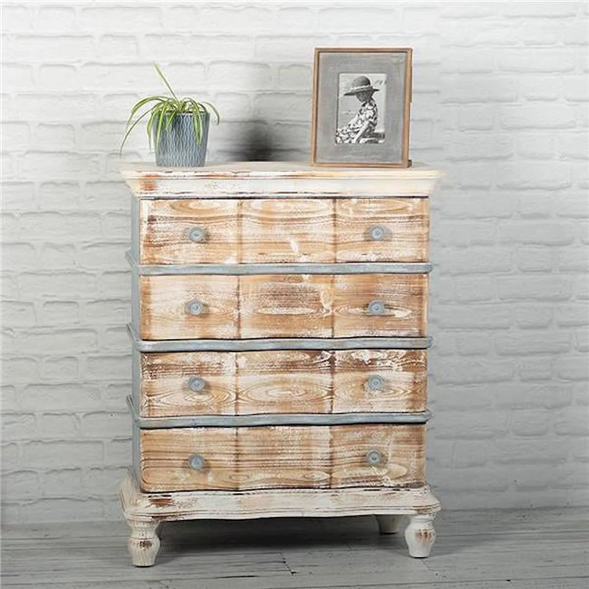 Distressed Wood 4 Drawers Dresser P8516