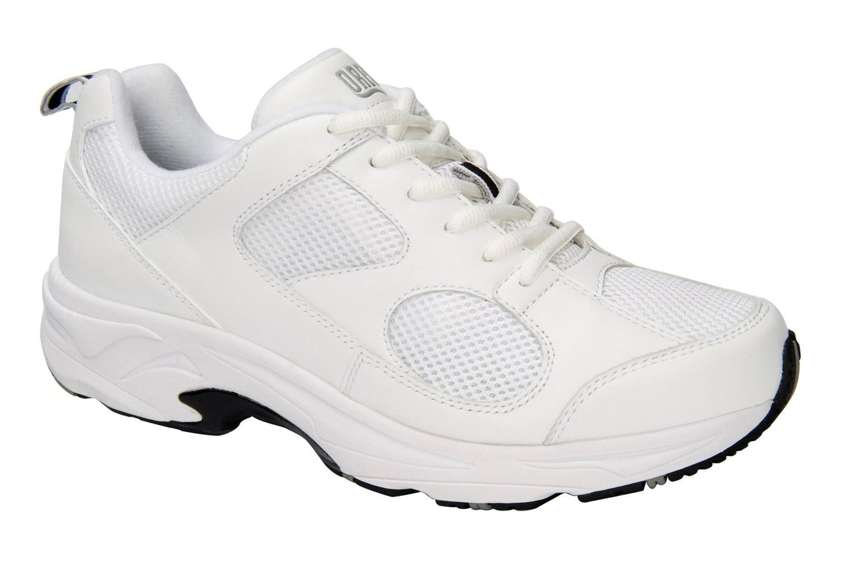 White 7.5 Men&s Shoes T3974
